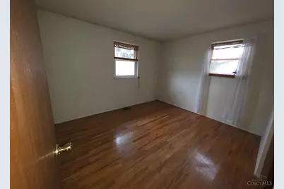 429 McCreary Court, Springfield Township, OH 45231 - Photo 12