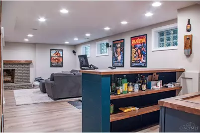 625 Hilltop Lane, Wyoming, OH 45215 - Photo 44