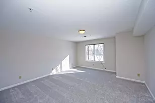 228 Edinburgh Ln, Springdale, OH 45246 - Photo 24