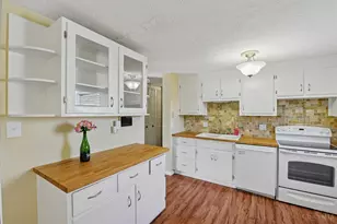 4392 Champdale Ln, Cincinnati, OH 45238 - Photo 12