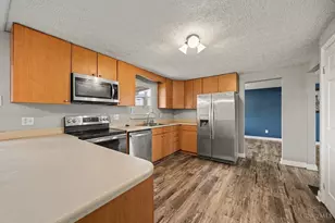 4271 Champdale Ln, Delhi Township, OH 45238 - Photo 6