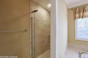 7 Falling Brook Ln, Blue Ash, OH 45241 - Photo 18