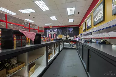 5500 Harrison Avenue, Green Township, OH 45248 - Photo 14