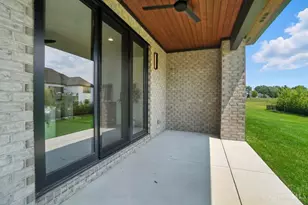 1890 Horseshoe Bend, Washington Twp, OH 45458 - Photo 94