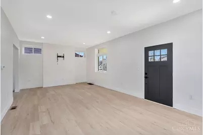 1930 Kinney Avenue, Cincinnati, OH 45207 - Photo 6