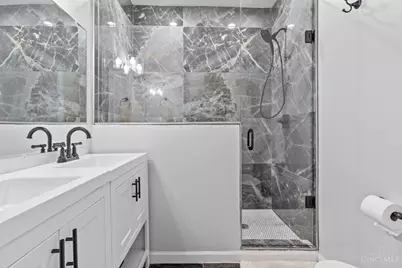 2528 Hemlock Street, Cincinnati, OH 45206 - Photo 30