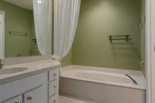 11 Rolling Hls Ct, Wyoming, OH 45215 - Photo 30