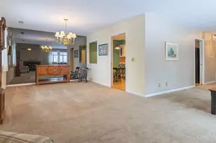 11 Rolling Hls Ct, Wyoming, OH 45215 - Photo 14