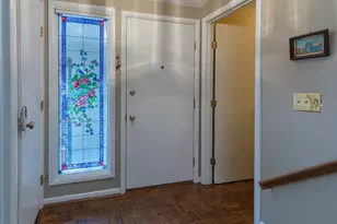 11 Rolling Hls Ct, Wyoming, OH 45215 - Photo 6