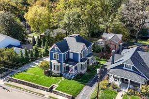 1231 Grace Ave, Cincinnati, OH 45208 - Photo 2