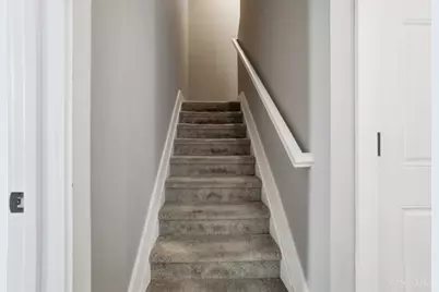 454 Klotter Avenue, Cincinnati, OH 45214 - Photo 4