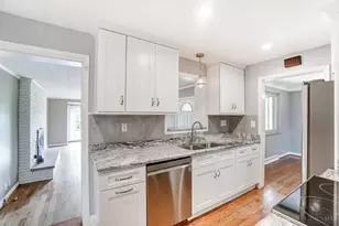 7218 Longfield Dr, Cincinnati, OH 45243 - Photo 8