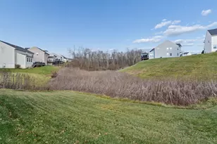 7970 Valley Crossing Dr, Colerain Township, OH 45247 - Photo 48