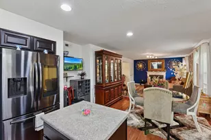 7970 Valley Crossing Dr, Colerain Township, OH 45247 - Photo 10