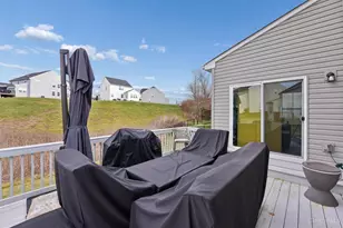 7970 Valley Crossing Dr, Colerain Township, OH 45247 - Photo 20