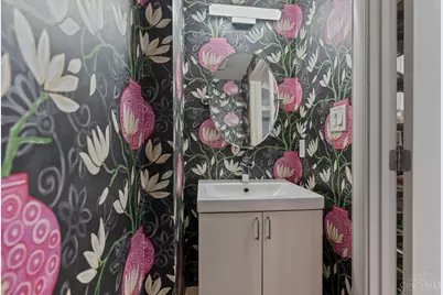 221 Kemp Alley, Cincinnati, OH 45202 - Photo 18