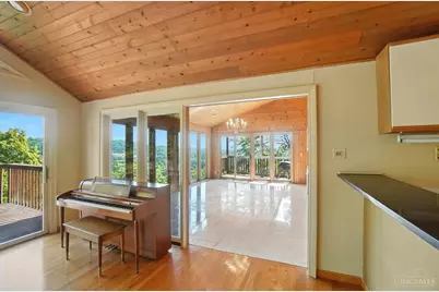 2088 Raeburn Drive, Cincinnati, OH 45223 - Photo 14