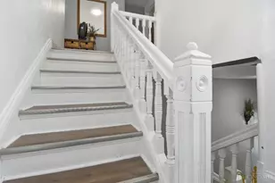 666 June St, Cincinnati, OH 45206 - Photo 6