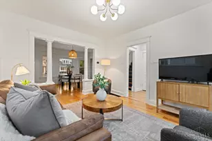 1942 Hewitt Ave, Cincinnati, OH 45207 - Photo 4