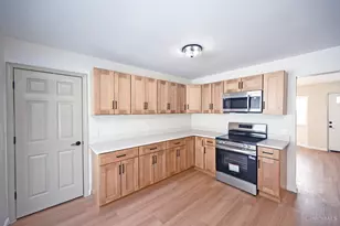 2085 N Teralta Cir, Cincinnati, OH 45211 - Photo 10