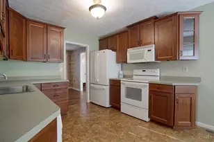 126 Chapel Hill Dr, Fairfield, OH 45014 - Photo 8