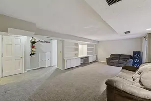 3899 Ridgedale Dr, Cincinnati, OH 45247 - Photo 32