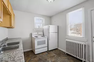 21 Chalmers Ct, Green Hills, OH 45218 - Photo 8