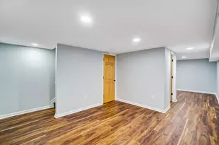 5701 Montgomery Rd, Cincinnati, OH 45212 - Photo 32