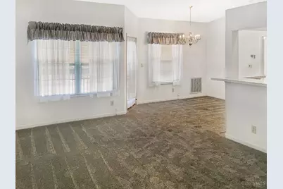 6610 Washington Circle, Franklin, OH 45005 - Photo 2