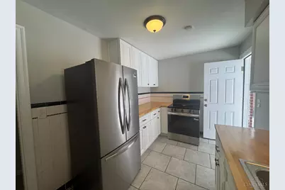 7849 Seward Avenue, Cincinnati, OH 45231 - Photo 6