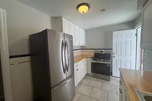 7849 Seward Ave, Cincinnati, OH 45231 - Photo 6