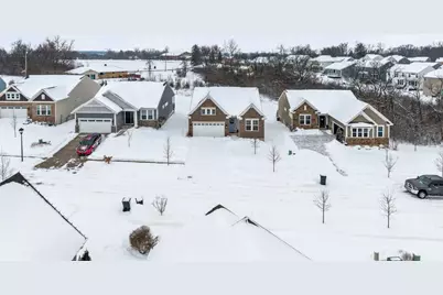 2160 Prestwick Bend, Miamisburg, OH 45342 - Photo 12