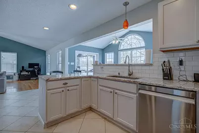 110 Kitty Hawk Drive, Springboro, OH 45066 - Photo 10