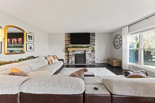 397 Huntington Dr, Loveland, OH 45140 - Photo 18