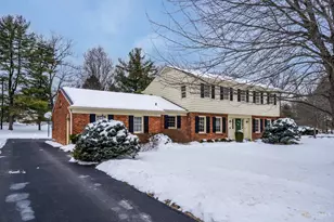 987 Chesterton Way, Anderson Township, OH 45230 - Photo 2