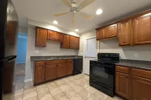 8829 Mockingbird Ln, Springfield Township, OH 45231 - Photo 10