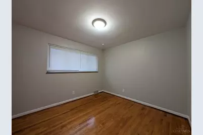 8829 Mockingbird Lane, Springfield Township, OH 45231 - Photo 14