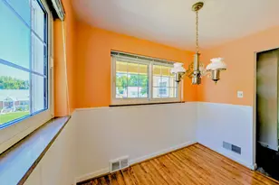 451 Kitty Ln, Delhi Township, OH 45238 - Photo 6