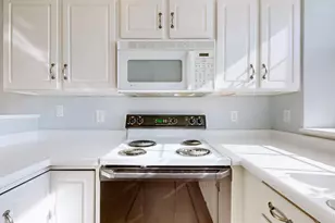 3918 Enterprise Cir, Colerain Township, OH 45252 - Photo 8