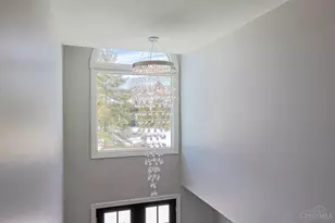 9986 Pond Woods Ln, Sharonville, OH 45241 - Photo 10