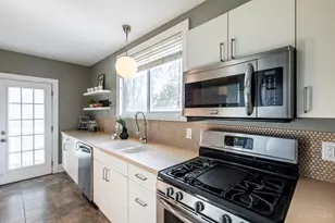 3825 Stites Pl, Cincinnati, OH 45226 - Photo 10