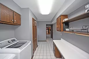 8736 Tiburon Dr, Cincinnati, OH 45249 - Photo 36