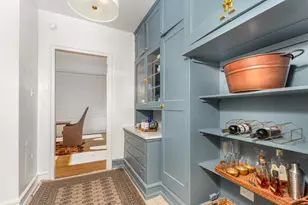 3900 Rose Hill Ave, Cincinnati, OH 45229 - Photo 4