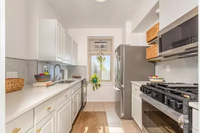 3900 Rose Hill Avenue #503A, Cincinnati, OH 45229 - Photo 6