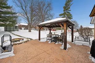 3855 Ridgecombe Dr, Green Township, OH 45248 - Photo 30