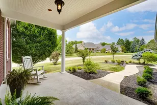 6040 Countrymeadow Ln, Green Township, OH 45233 - Photo 8