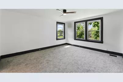 752 S Fred Shuttlesworth Circle, Cincinnati, OH 45229 - Photo 26