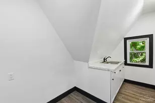 752 S Fred Shuttlesworth Cir, Cincinnati, OH 45229 - Photo 32