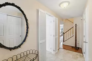 854 Woodlyn Dr S, Anderson Township, OH 45230 - Photo 4