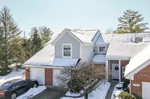 1125 Wittshire Ln, Anderson Township, OH 45255 - Photo 2